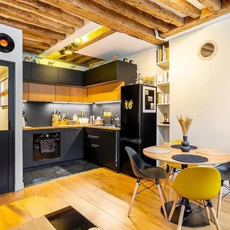 Bastille-2 Pieces Confort Paris